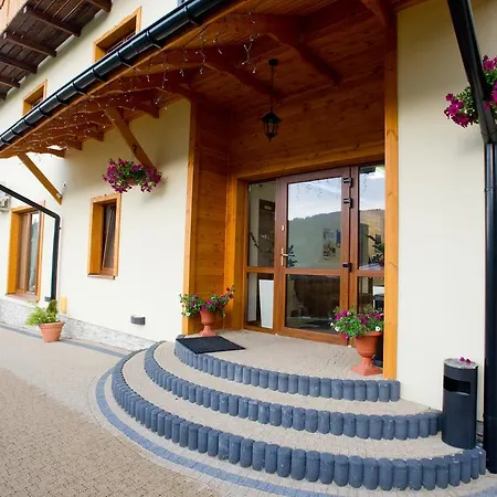 Aldian Goscinne 홈스테이