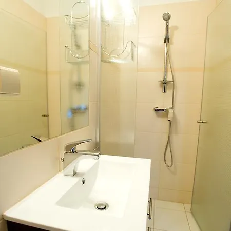 Aldian Pokoje Goscinne Проживание в семье *