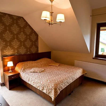 Проживание в семье Aldian Pokoje Goscinne Щирк